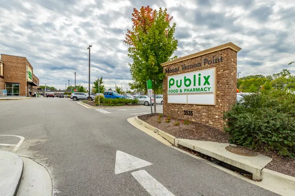 $2,400 | 1420 Stockyard Place, Chattanooga, TN 37408