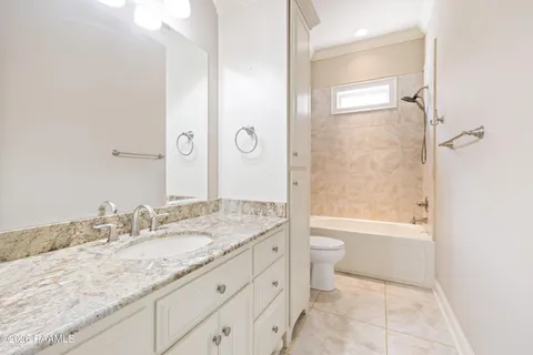 $427,000 | 221 Ardenwood Drive, Lafayette, LA 70508