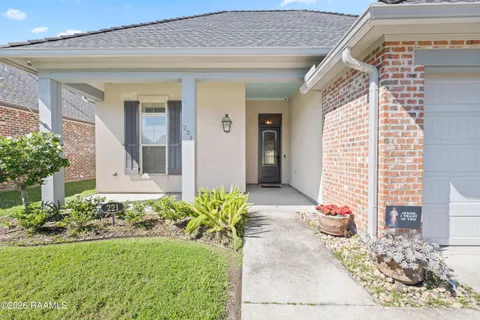 $427,000 | 221 Ardenwood Drive, Lafayette, LA 70508
