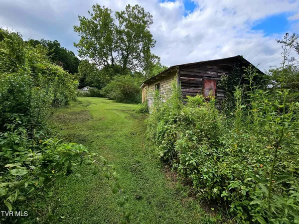 $65,000 | 1206 Irondale Road, Big Stone Gap, VA 24219
