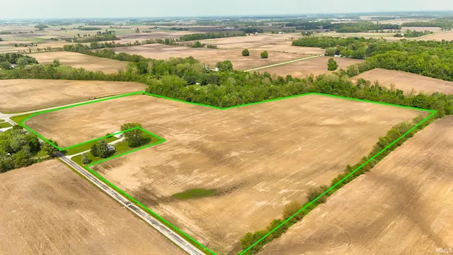 $340,000 | 16 Twelve Mile In 46988, Twelve Mile, IN 46988