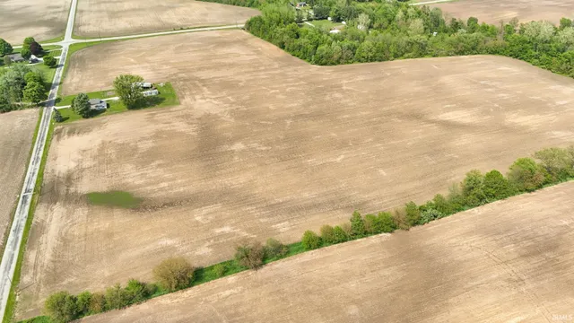 $340,000 | 16 Twelve Mile In 46988, Twelve Mile, IN 46988