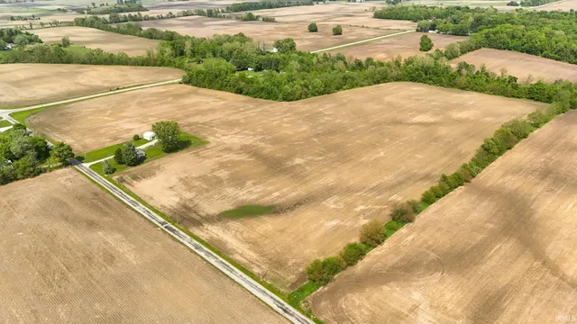 $340,000 | 16 Twelve Mile In 46988, Twelve Mile, IN 46988