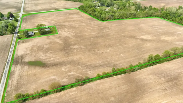 $340,000 | 16 Twelve Mile In 46988, Twelve Mile, IN 46988