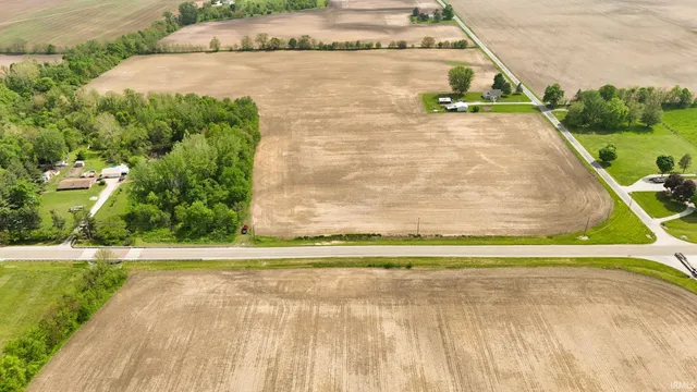 $340,000 | 16 Twelve Mile In 46988, Twelve Mile, IN 46988