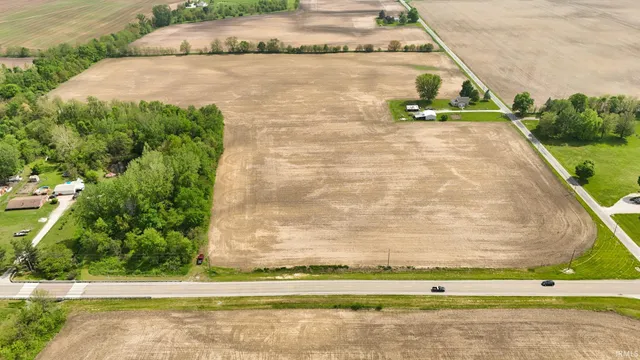 $340,000 | 16 Twelve Mile In 46988, Twelve Mile, IN 46988