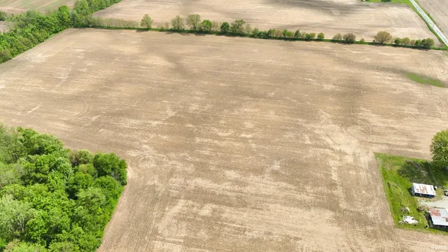 $340,000 | 16 Twelve Mile In 46988, Twelve Mile, IN 46988