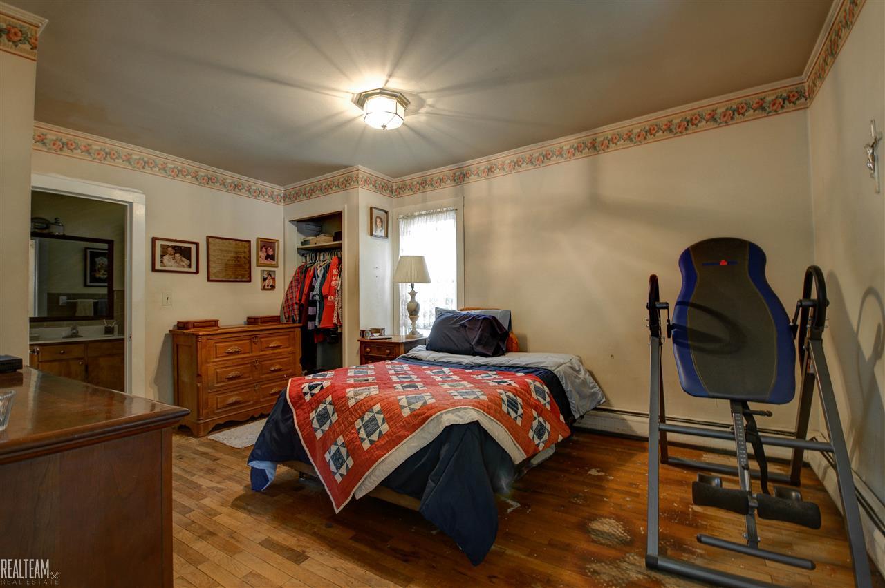 262 West St Clair Street Romeo, MI 48065 - Photo 15 of 31 31290562-14.JPG
