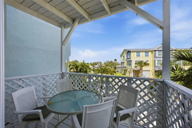 $550,000 | 524 Garland Circle, Indian Rocks Beach, FL 33785