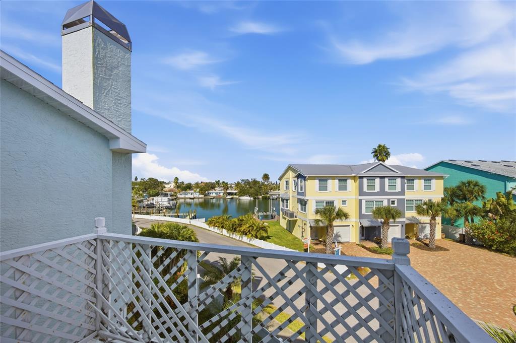 524 Garland Circle Indian Rocks Beach, FL 33785 - Photo 23 of 37