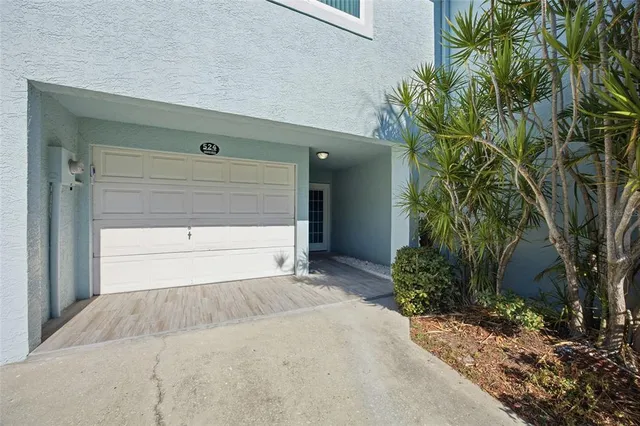 $550,000 | 524 Garland Circle, Indian Rocks Beach, FL 33785