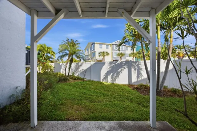 $550,000 | 524 Garland Circle, Indian Rocks Beach, FL 33785