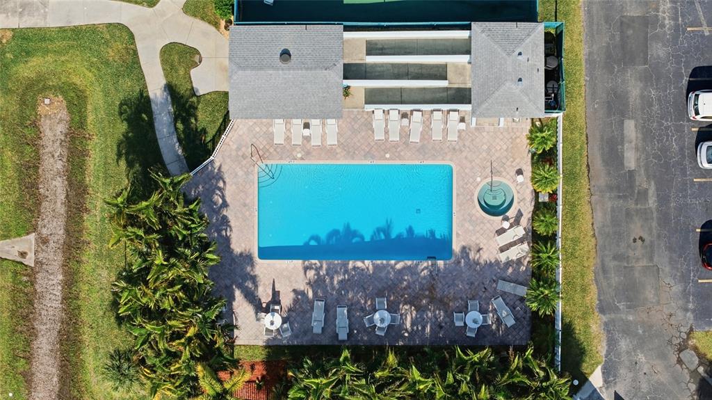 524 Garland Circle Indian Rocks Beach, FL 33785 - Photo 6 of 37