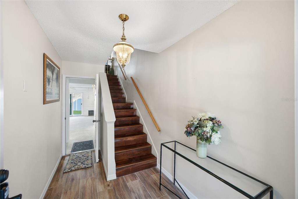 524 Garland Circle Indian Rocks Beach, FL 33785 - Photo 8 of 37