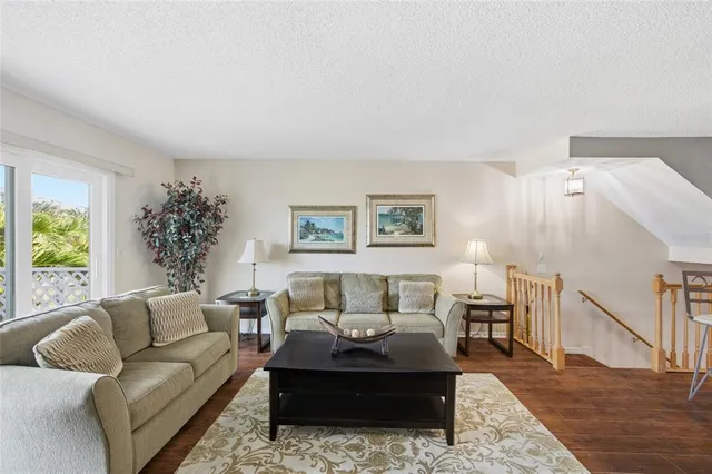 $550,000 | 524 Garland Circle, Indian Rocks Beach, FL 33785