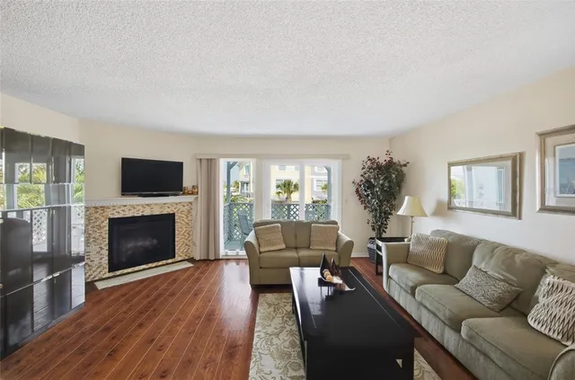 $550,000 | 524 Garland Circle, Indian Rocks Beach, FL 33785