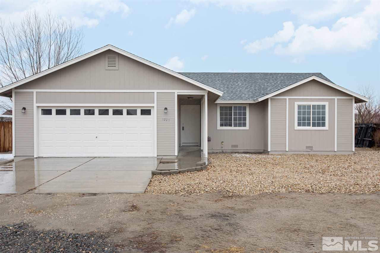 1220 Lattin Road Fallon, NV 89406 - Photo 1 of 25 a view of a house with a yard