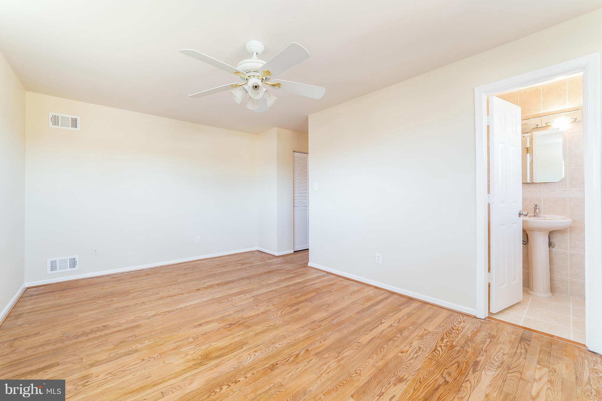521 East Indian Spring Drive Silver Spring, MD 20901 - Photo 12 of 30 Bedroom (Master)