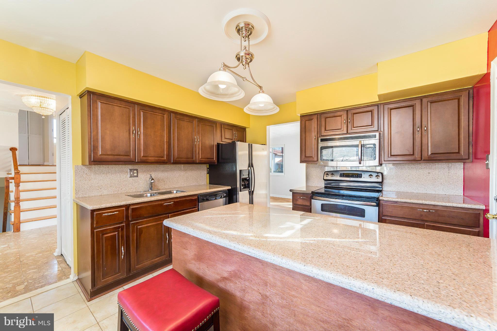 521 East Indian Spring Drive Silver Spring, MD 20901 - Photo 6 of 30 Kitchen