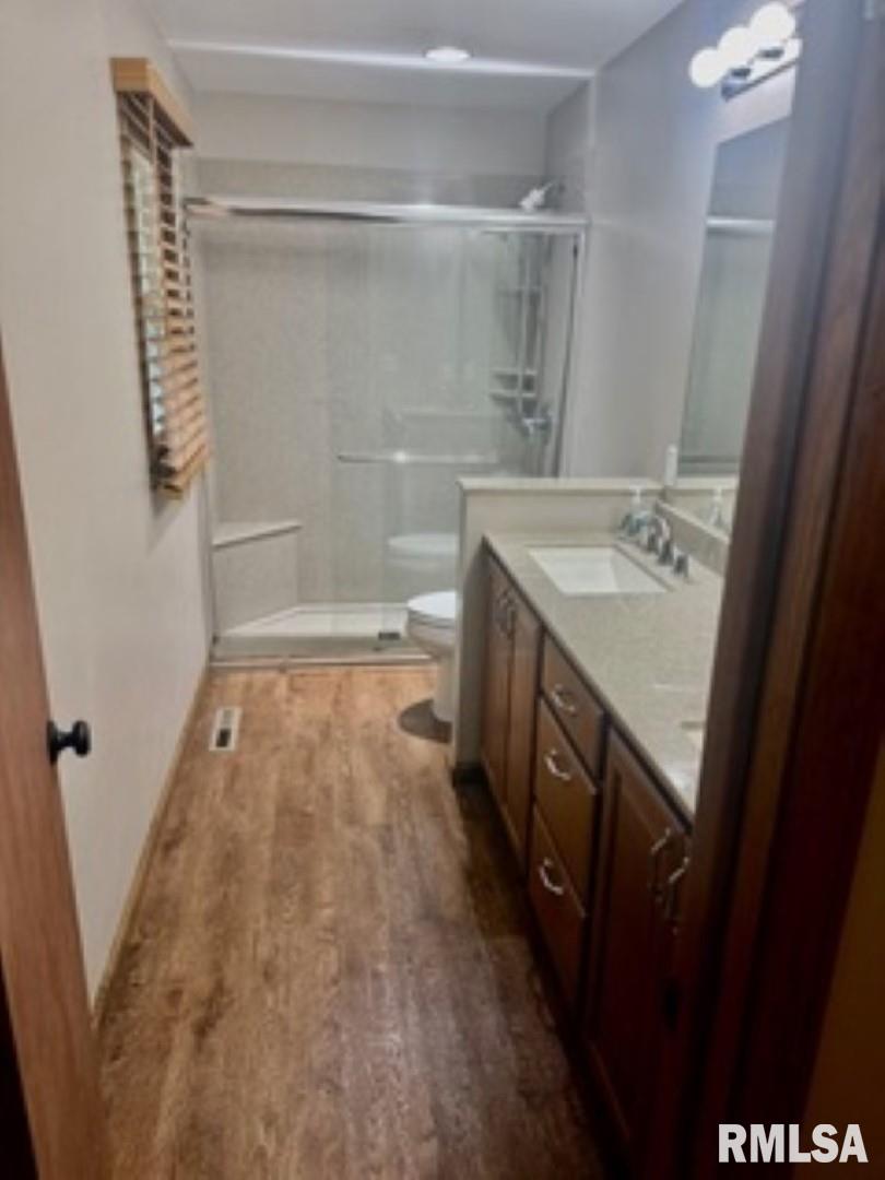 901 Paradise Acres Liberty, IL 62347 - Photo 9 of 24