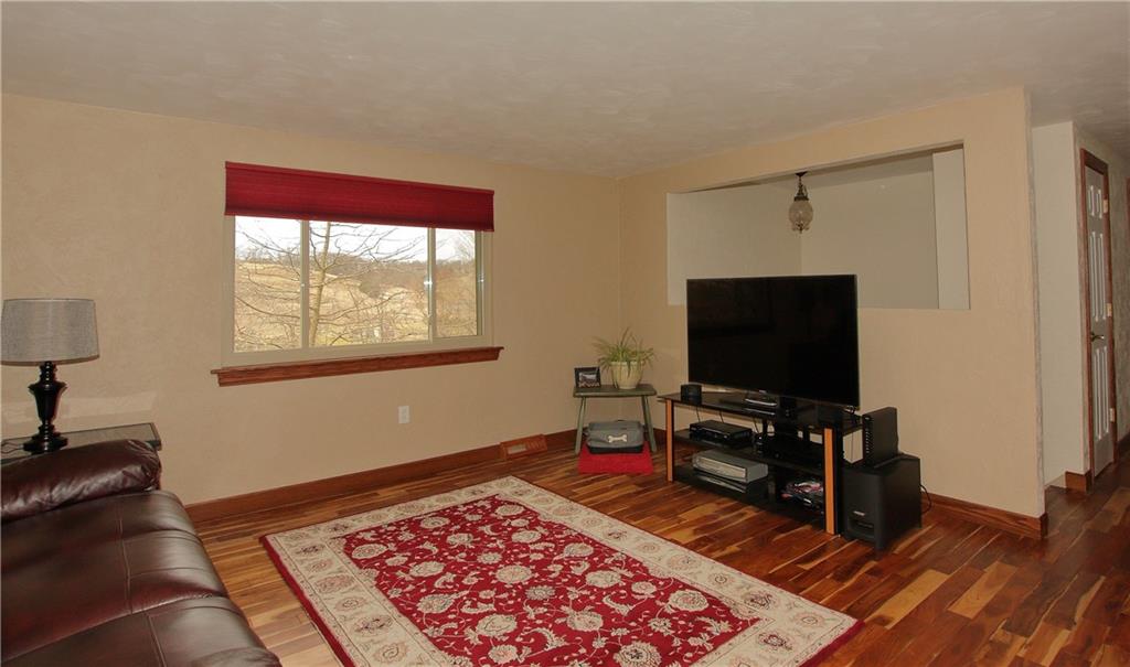 470 Justabout Road Venetia, PA 15367 - Photo 4 of 21 Gallery Image 4