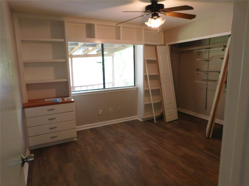 Undisclosed Address Austin, TX 78754 - Photo 13 of 18 a view of an empty room with a window