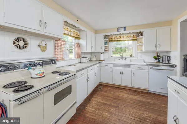 $555,000 | 81 Old Deerfield Pike, Bridgeton, NJ 08302