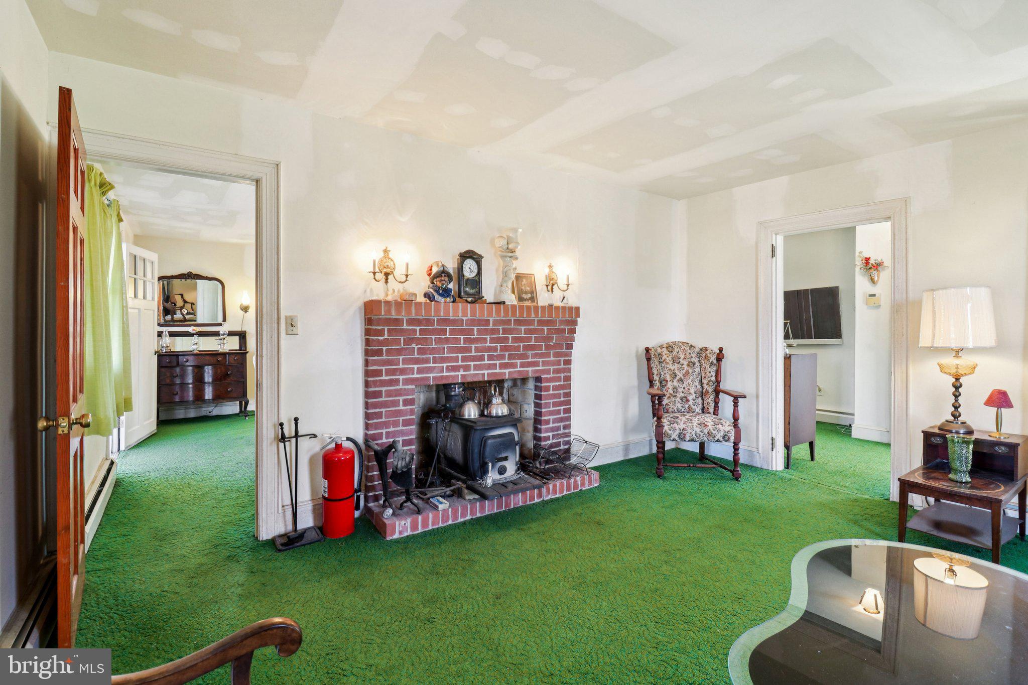 1475 Chilton Road Montross, VA 22520 - Photo 12 of 79 Living Room