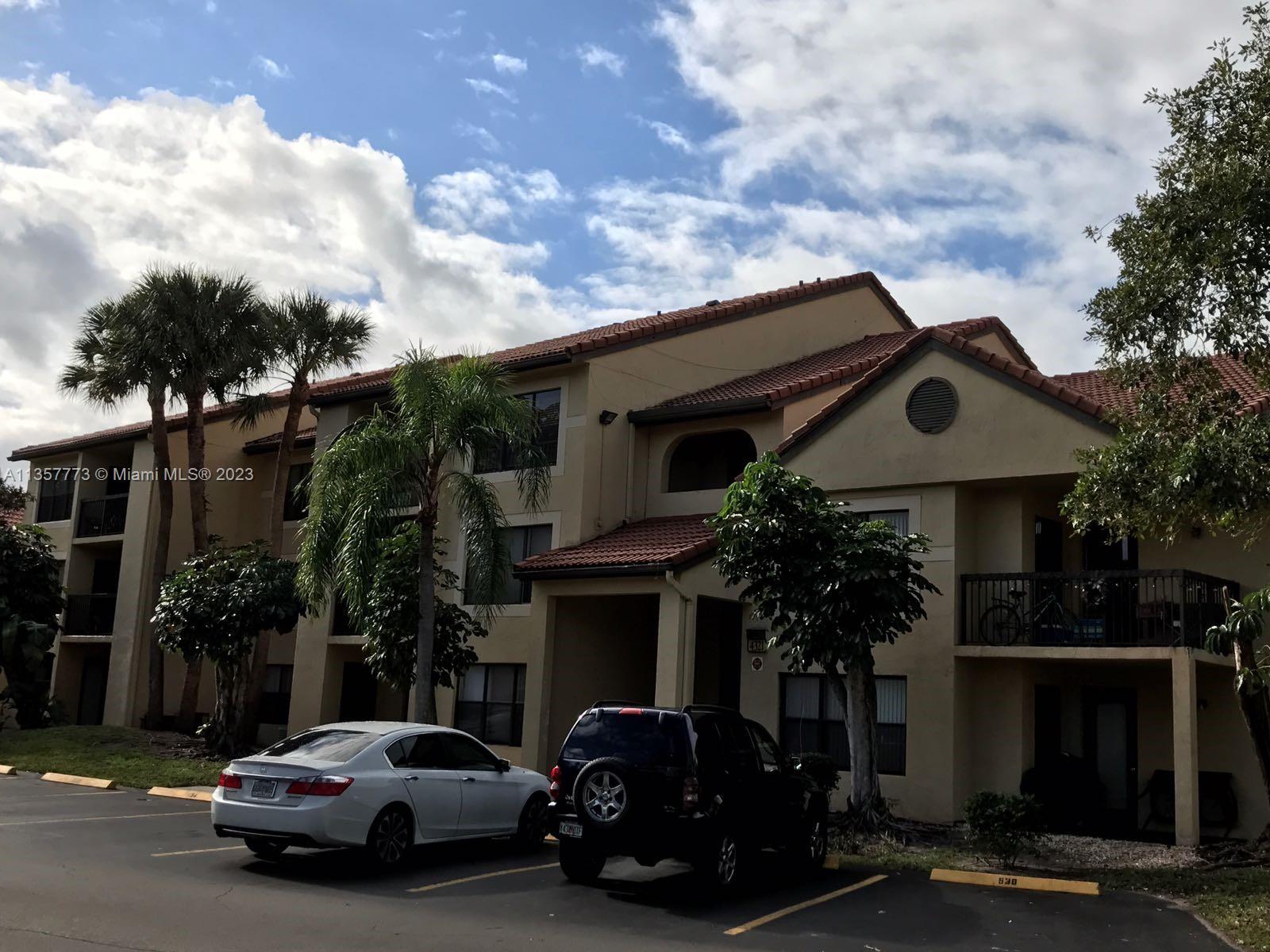 4401 West McNab Road, Unit 13 Pompano Beach, FL 33069 - Photo 5 of 27 Gallery Image 5