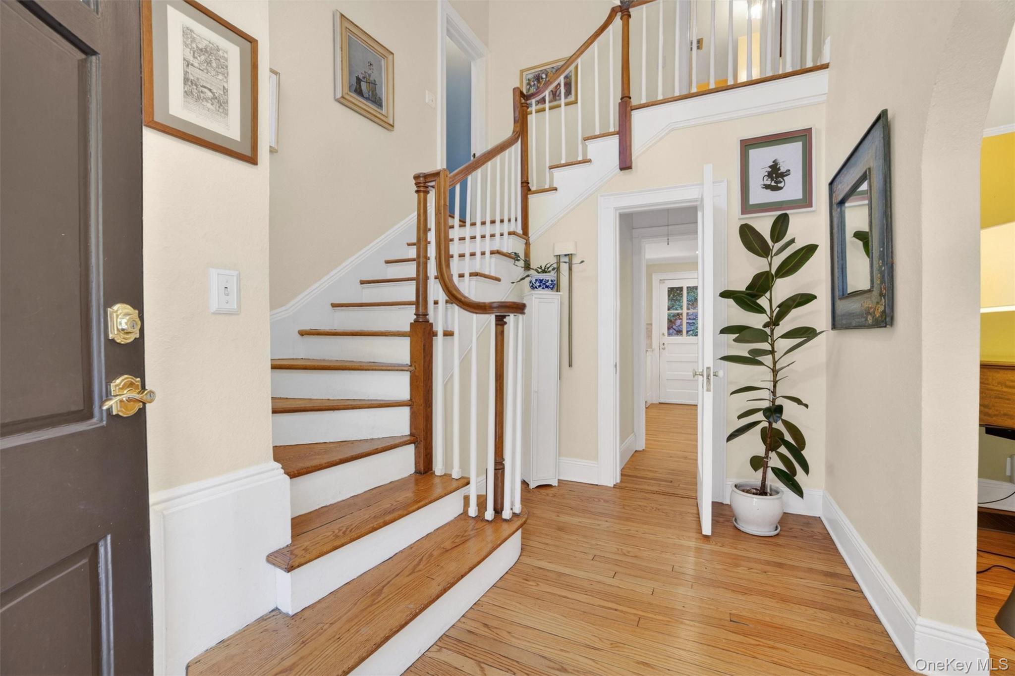 77 Edgemont Road Scarsdale, NY 10583 - Photo 3 of 43
