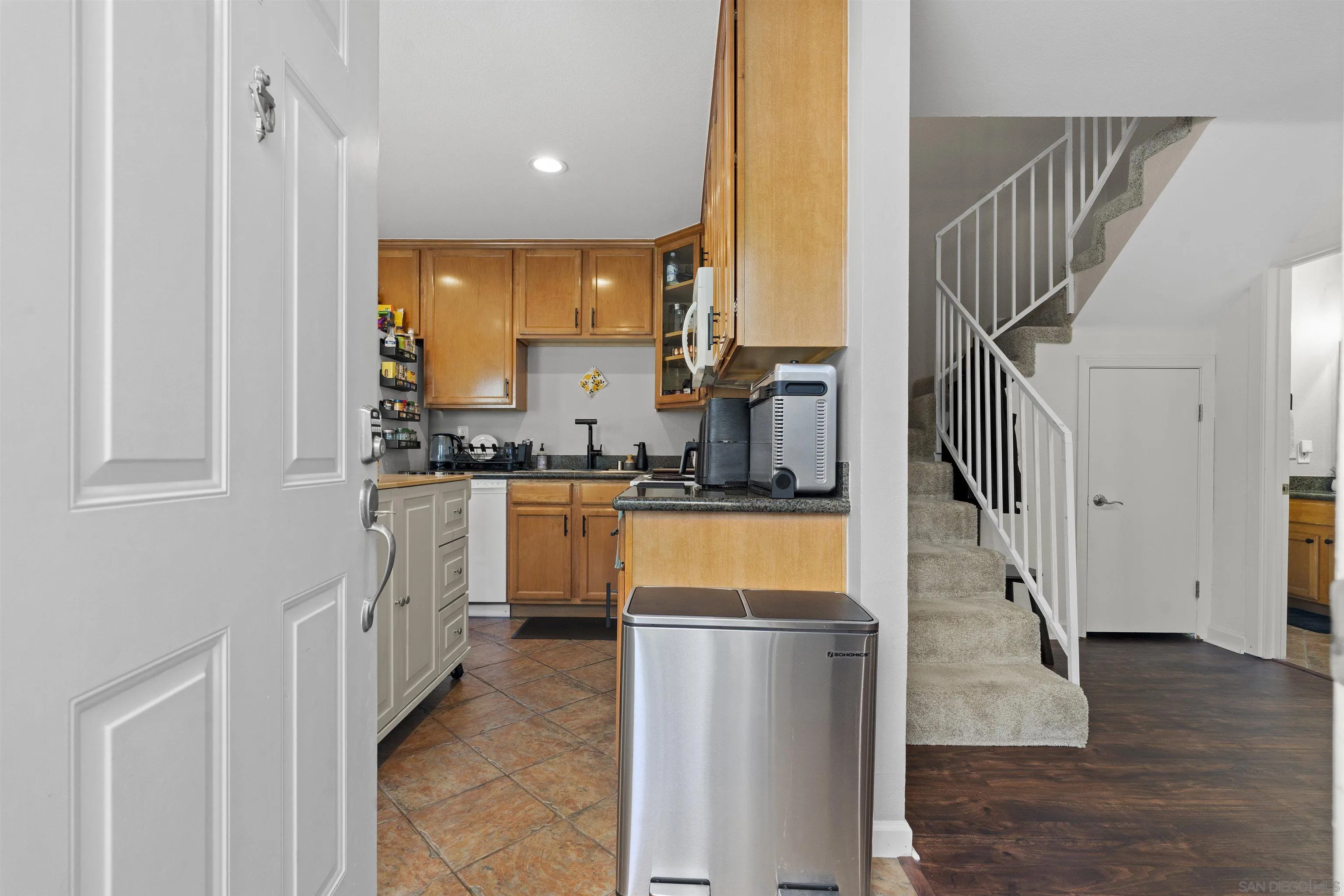 6333 College Grove Way, Unit 1101 (14) San Diego, CA 92115 - Photo 6 of 39