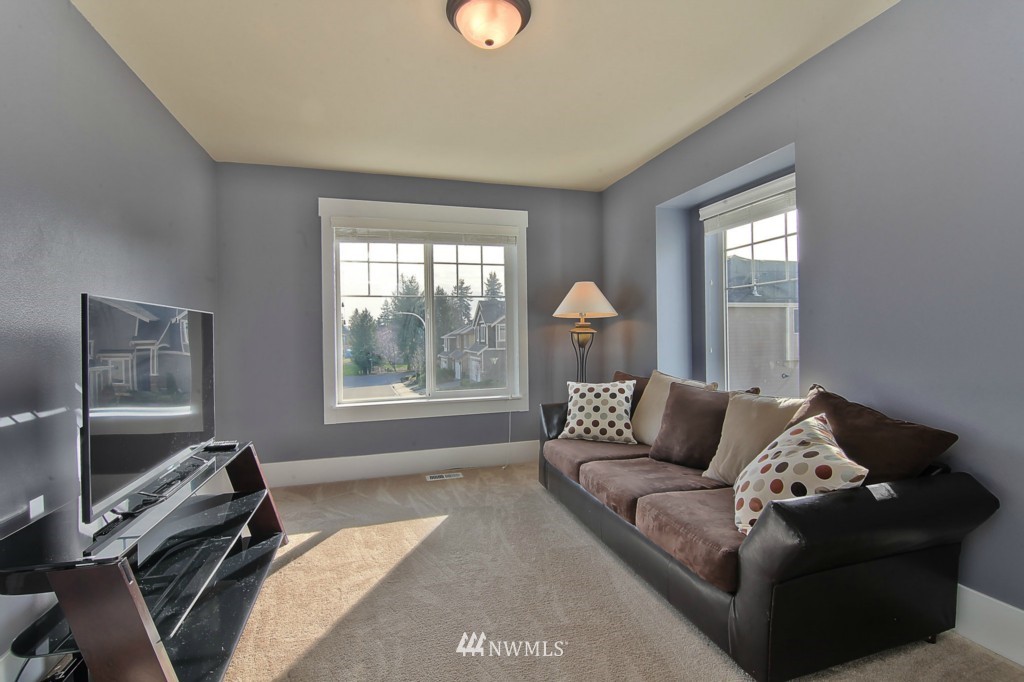 4218 Northeast 2nd Court Renton, WA 98059 - Photo 11 of 18