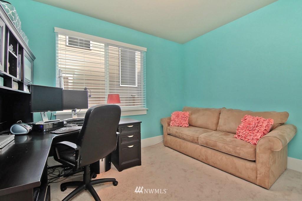 4218 Northeast 2nd Court Renton, WA 98059 - Photo 12 of 18
