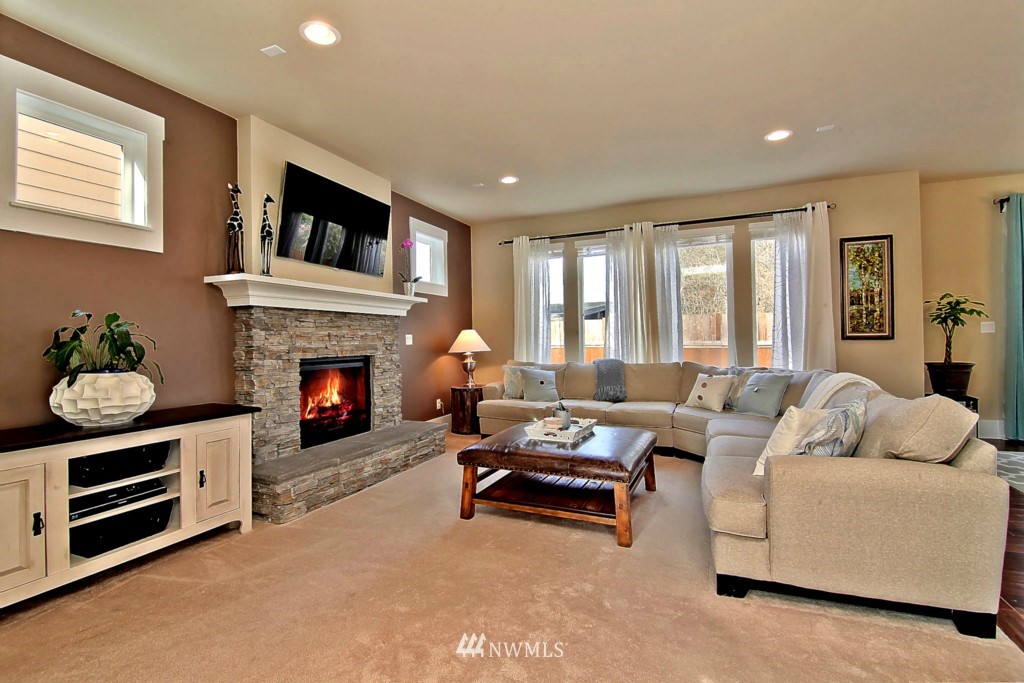 4218 Northeast 2nd Court Renton, WA 98059 - Photo 3 of 18
