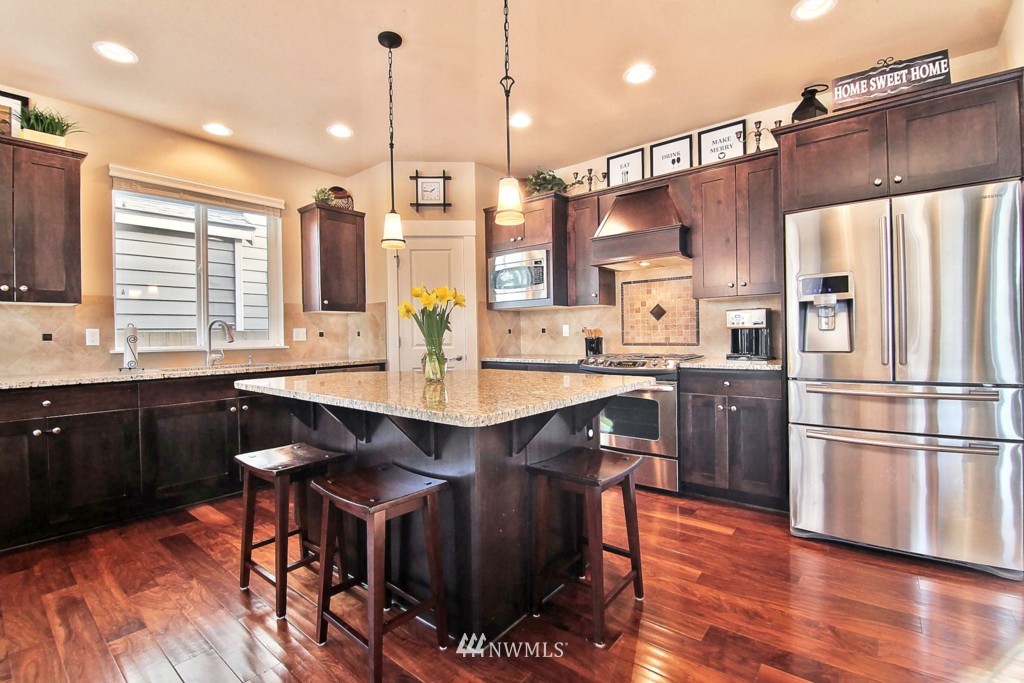 4218 Northeast 2nd Court Renton, WA 98059 - Photo 6 of 18
