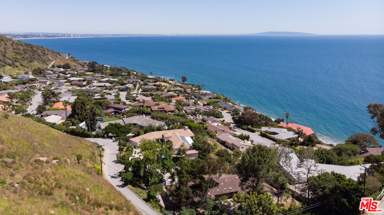20490 Seaboard Road Malibu, CA 90265 - Photo 29 of 43