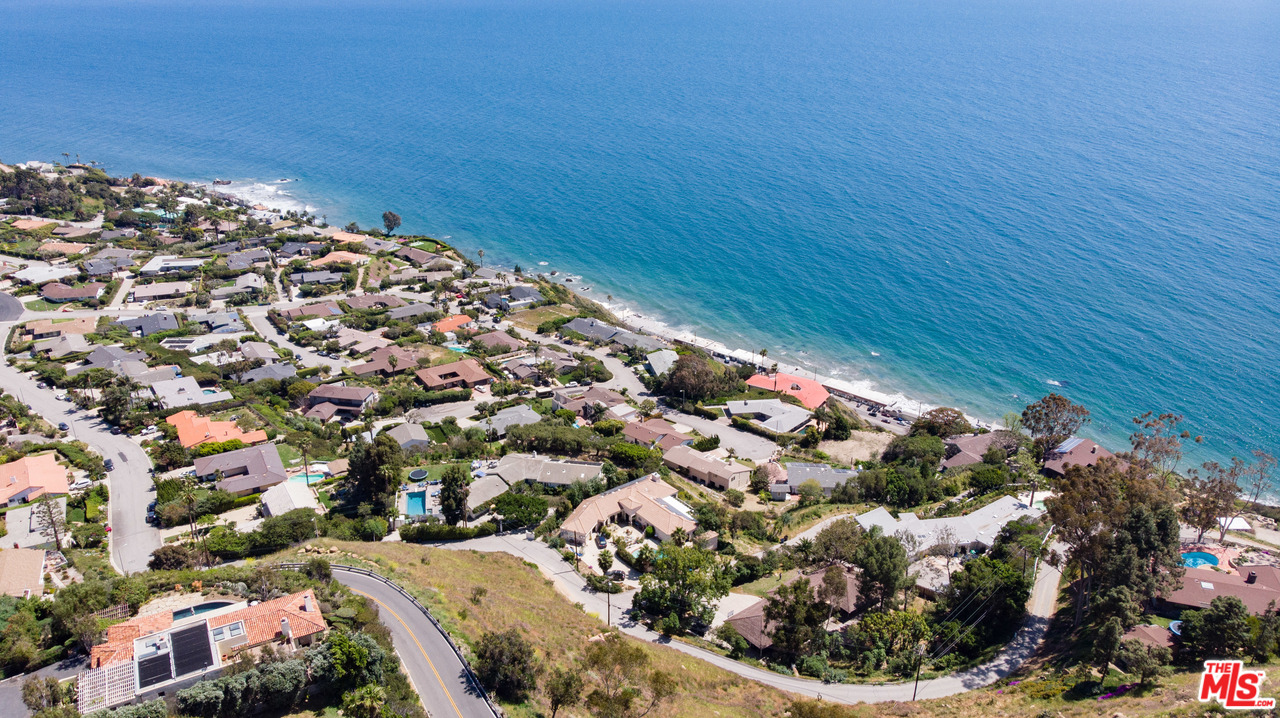 20490 Seaboard Road Malibu, CA 90265 - Photo 42 of 43