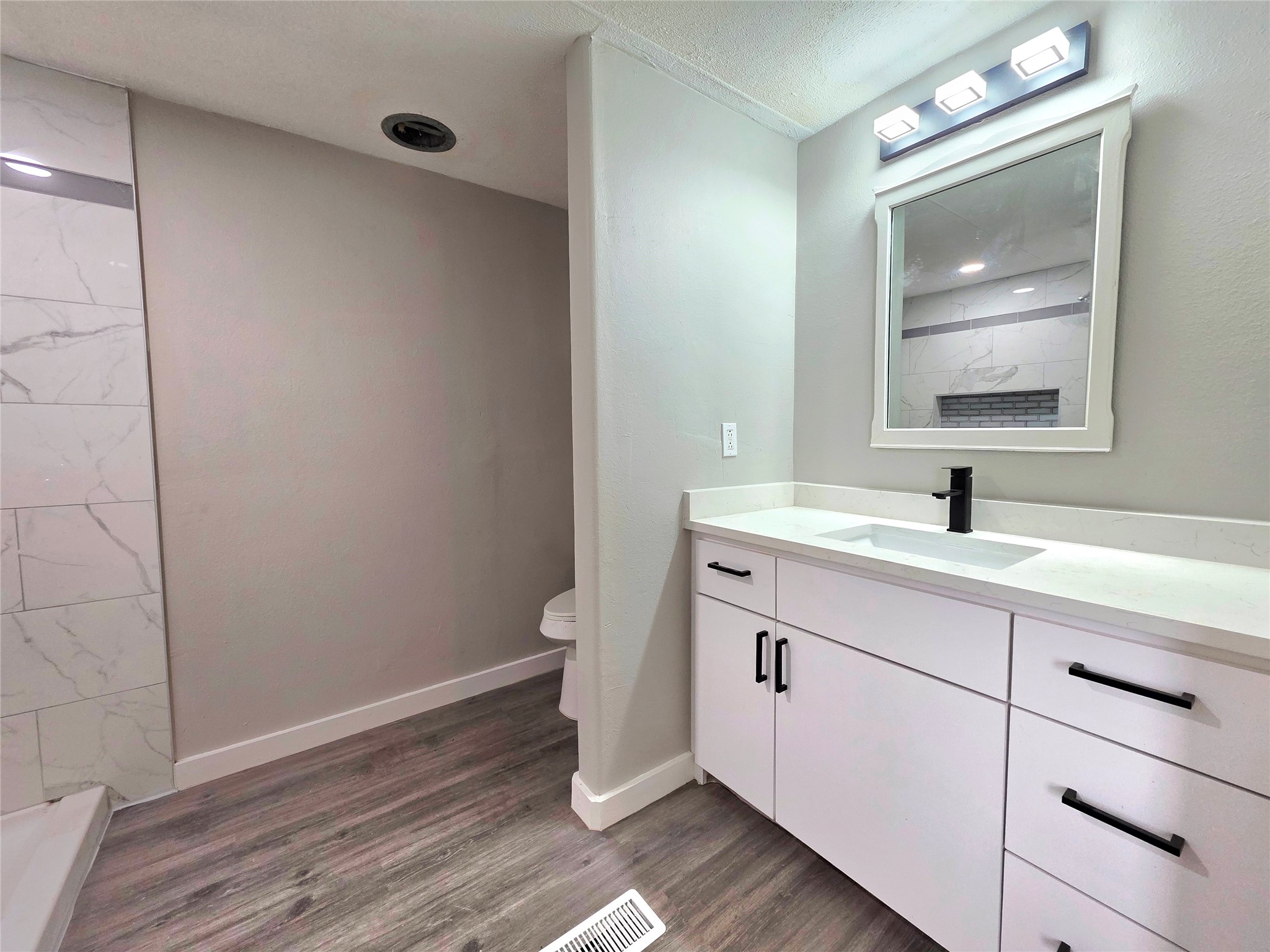 310 Paddock Street, Unit 6 Willis, TX 77378 - Photo 8 of 15