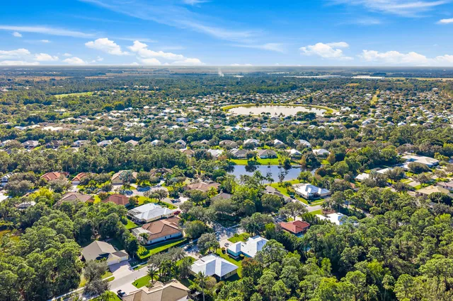 $878,500 | 2650 Southwest Windship Way, Stuart, FL 34997