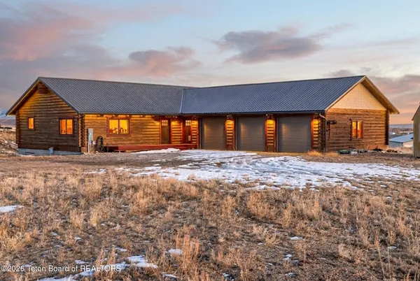 $960,000 | 13 Flagstone Way, Pinedale, WY 82941