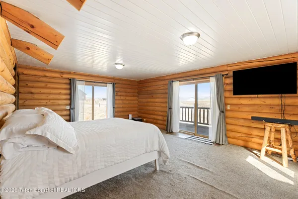 $920,000 | 13 Flagstone Way, Pinedale, WY 82941