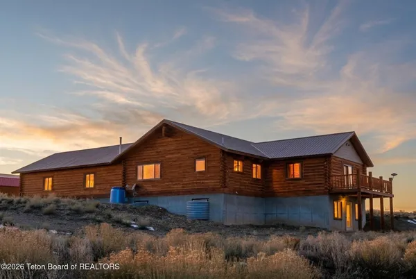 $920,000 | 13 Flagstone Way, Pinedale, WY 82941