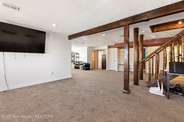 $920,000 | 13 Flagstone Way, Pinedale, WY 82941