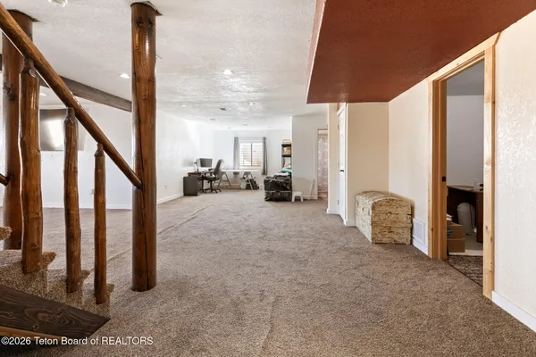 $920,000 | 13 Flagstone Way, Pinedale, WY 82941