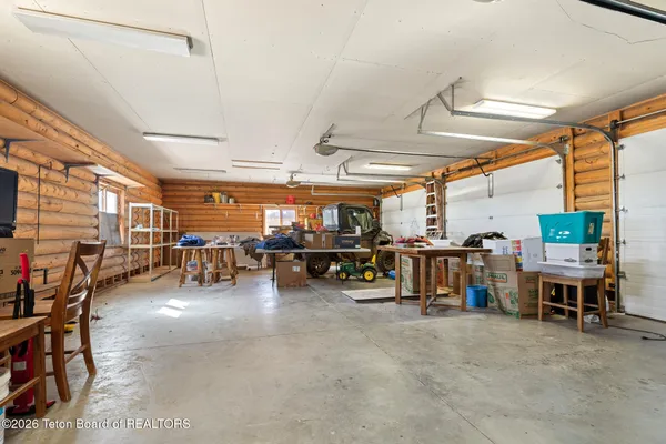 $920,000 | 13 Flagstone Way, Pinedale, WY 82941