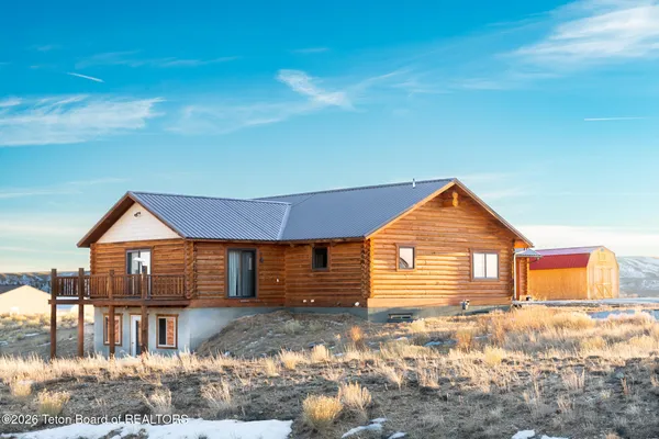 $920,000 | 13 Flagstone Way, Pinedale, WY 82941