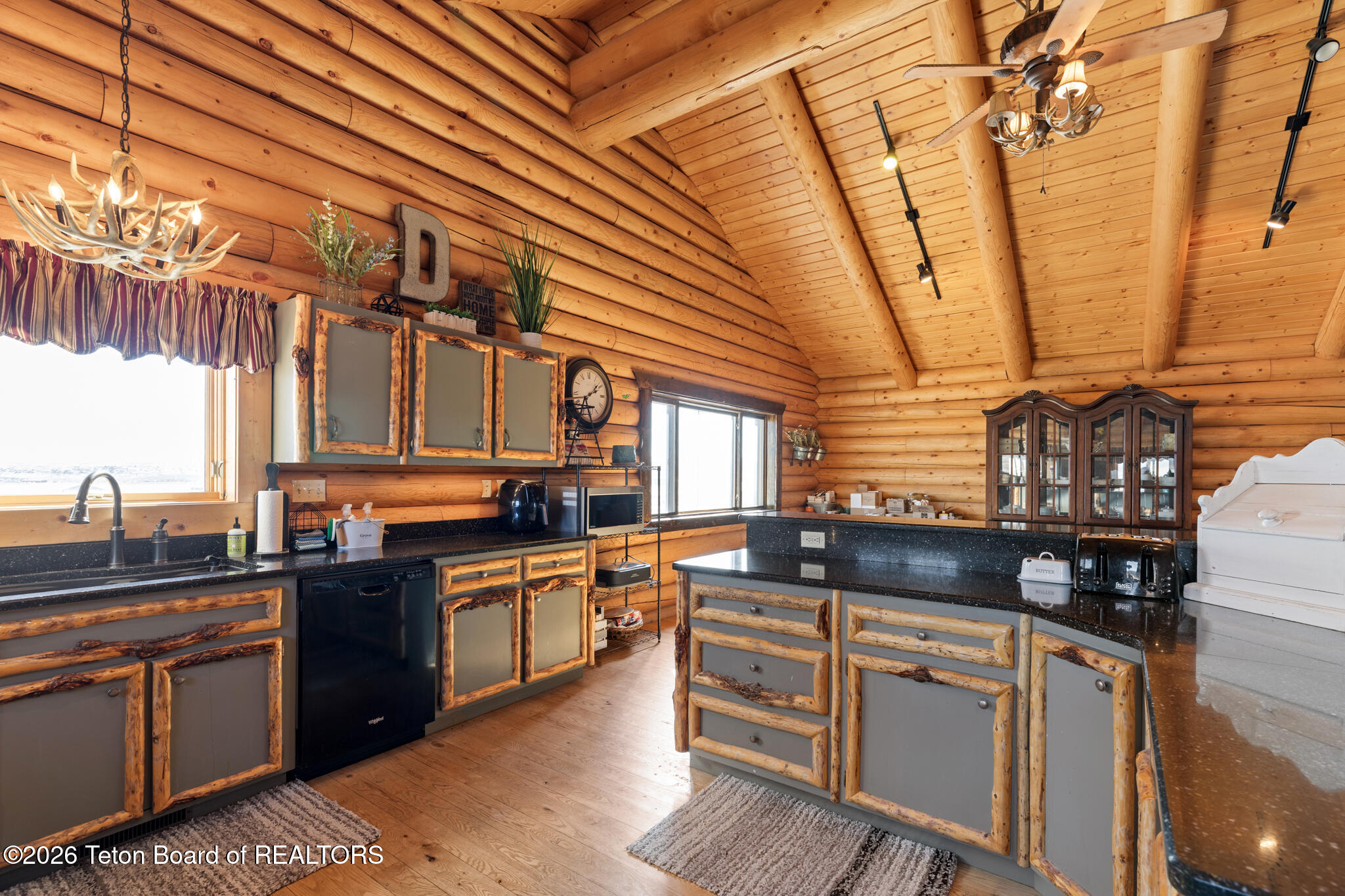 13 Flagstone Way Pinedale, WY 82941 - Photo 8 of 41 untitled-122