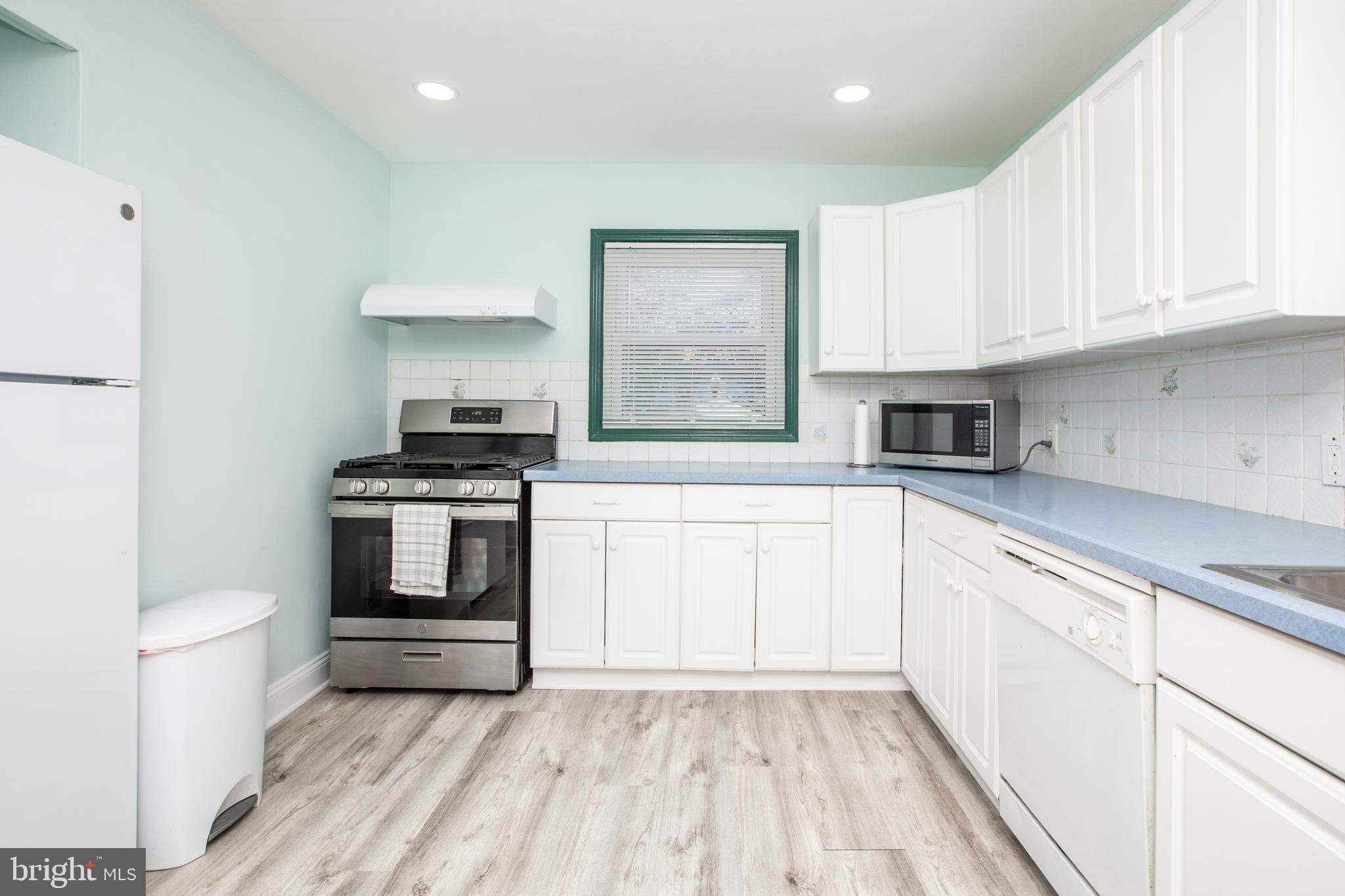 42 Falmouth Road Hamilton, NJ 08620 - Photo 8 of 22