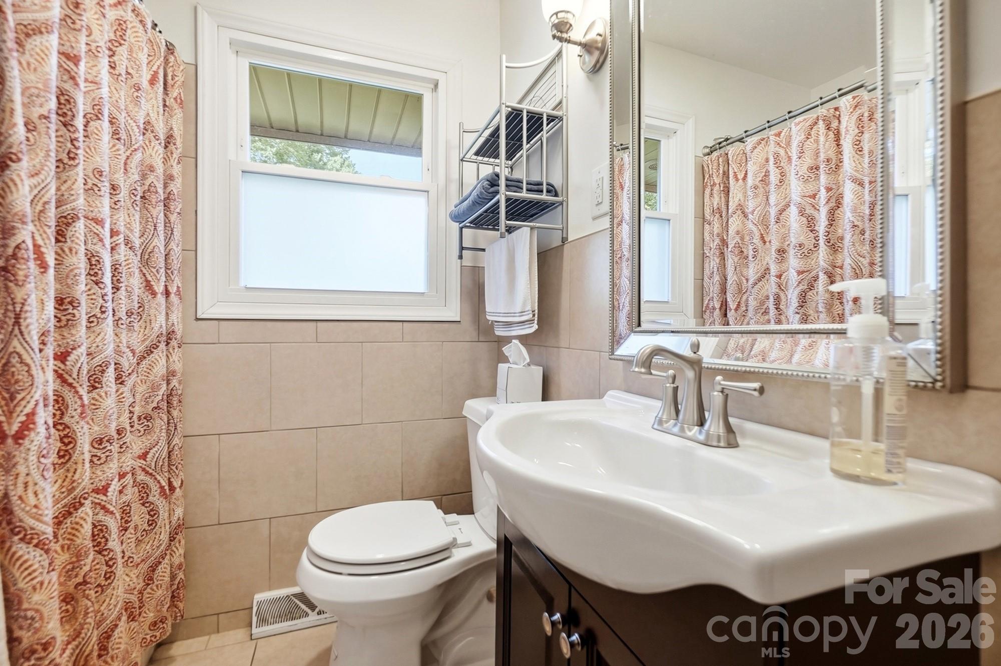 3437 Dublin Road Charlotte, NC 28208 - Photo 17 of 28 Gallery Image 17