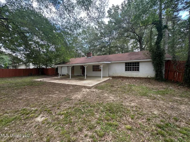 $224,900 | 105 Poplar Drive, Brandon, MS 39047